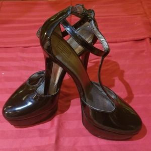 PELLE black patent leather 5.5 "heels sz 8,